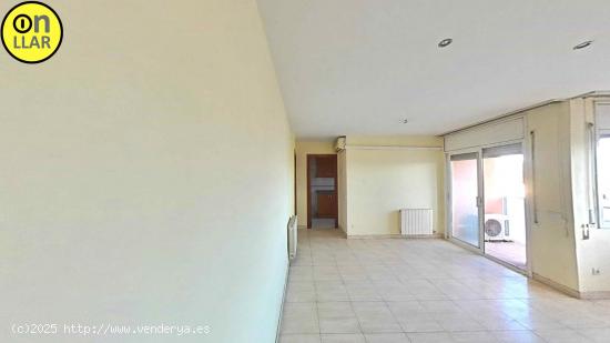 PISO ALTO CON ASCENSOR, BALCÓN, 3 HAB, 2 BAÑOS, PISCINA, VISTAS DESPEJADAS - BARCELONA