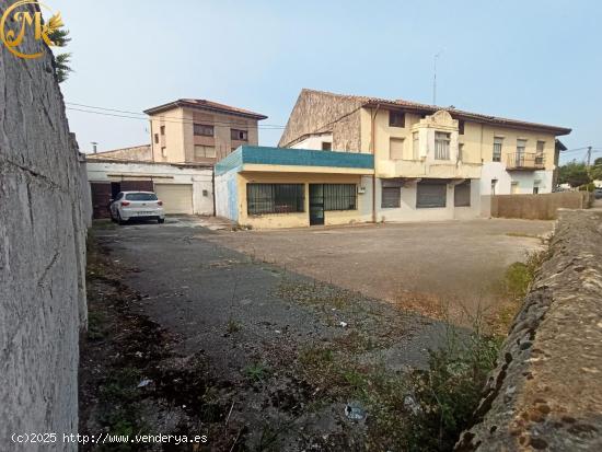  MONTE. Vivienda y negocios en finca urbana junto a la Casona del Judío - CANTABRIA 