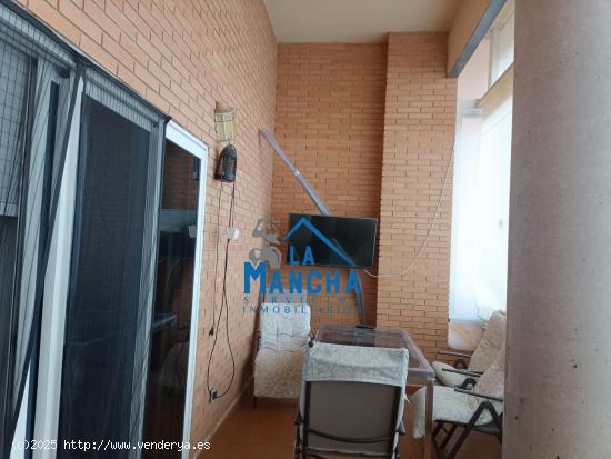 INMOBILIARIA LA MANCHA VENDE PISO CON PISCINA EN ZONA LLANOS DEL AGUILA - ALBACETE