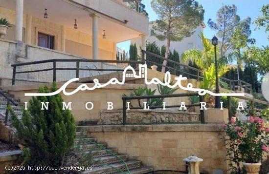 SE VENDE CHALET EN ALTEA LA VELLA - ALICANTE