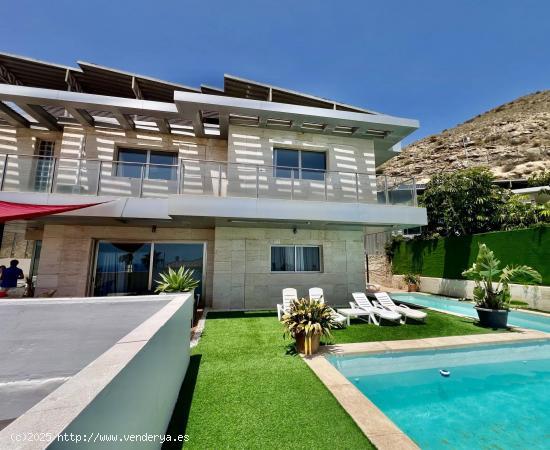 SE ALQUILA UN CHALET GRANDE EN FINESTRAT - ALICANTE