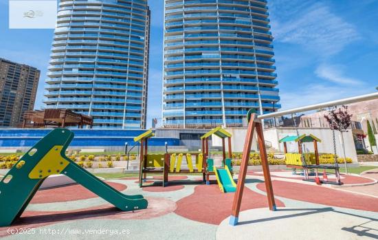 SE ALQUILA EL PISO EN SUNSET DRIVE CON VISTAS AL MAR EN PONIENTE, BENIDORM - ALICANTE