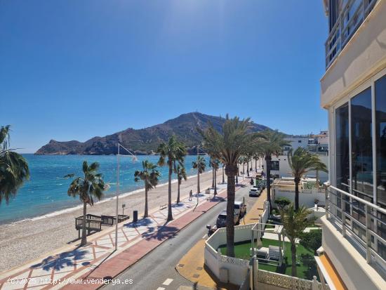  SE VENDE MAGNÍFICO PISO EN LA PRIMERA LÍNEA DE ALBIR - ALICANTE 