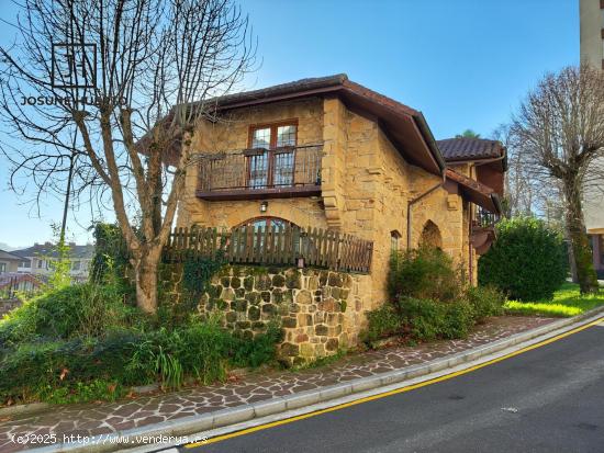 TU NUEVO HOGAR EN ZARAUTZ: UNA VILLA CON ENCANTO Y COMODIDAD! - GUIPUZCOA