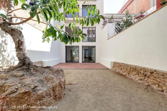 ESPECTACULAR VIVIENDA DE OBRA NUEVA DUPLEX CON JARDIN DE 70 M2 - BARCELONA