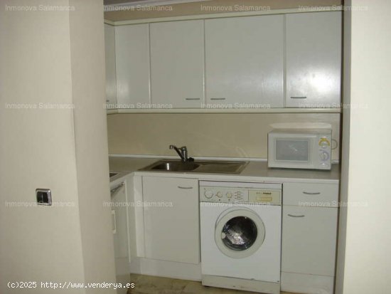 SALAMANCA ( Centro histórico - Calle Toro ) : 1d y 1wc . 650 € . - Salamanca