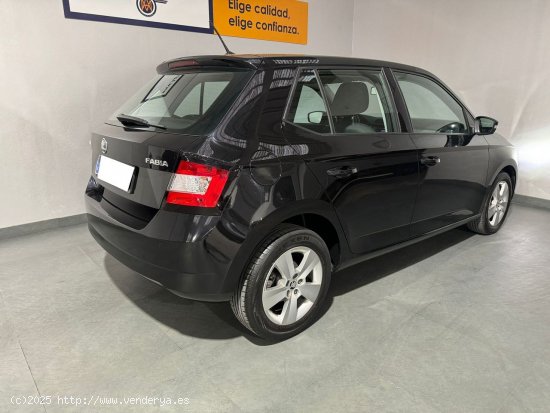 Skoda Fabia 1.2 TSI Active 90cv gasolina - Paterna