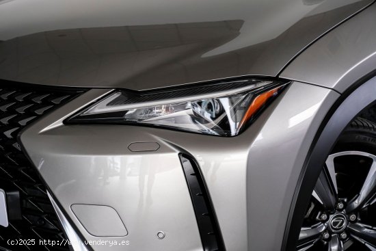 Lexus UX 250H 2WD EXECUTIVE NAVIGATION Lexus UX en Galicia: A Coruña, Santiago, Lugo y Pontevedra. 