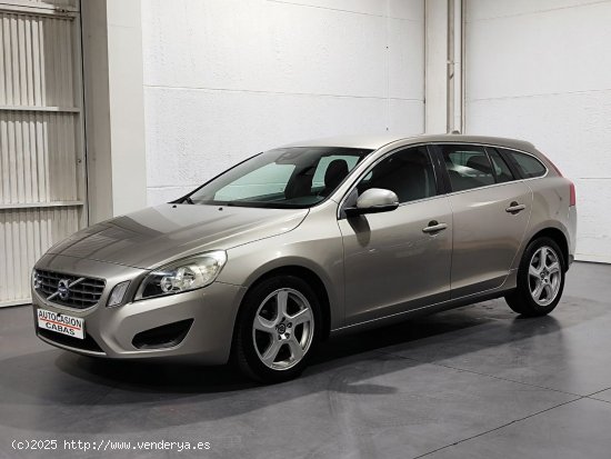  Volvo V60 2.0 D3 Momentum - Gelves 