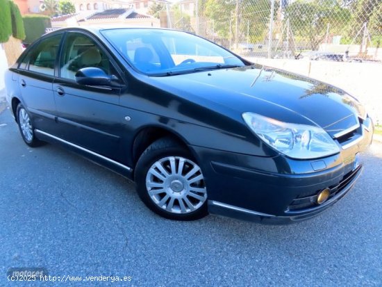  Citroen C5 1.6 HDI EXCLUSIVE-PIEL ALCANTARA-XENON-PARKTRONIC de 2006 con 250.000 Km por 1.900 EUR. e 