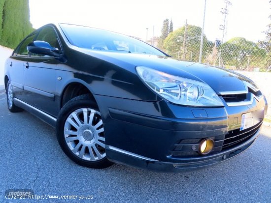 Citroen C5 1.6 HDI EXCLUSIVE-PIEL ALCANTARA-XENON-PARKTRONIC de 2006 con 250.000 Km por 1.900 EUR. e