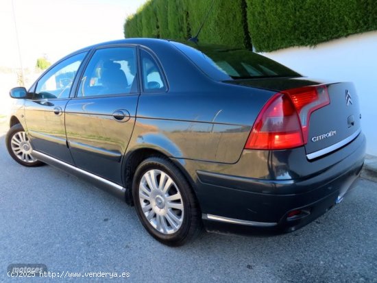 Citroen C5 1.6 HDI EXCLUSIVE-PIEL ALCANTARA-XENON-PARKTRONIC de 2006 con 250.000 Km por 1.900 EUR. e