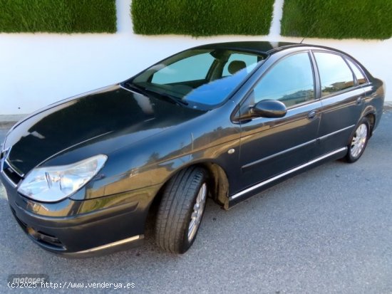 Citroen C5 1.6 HDI EXCLUSIVE-PIEL ALCANTARA-XENON-PARKTRONIC de 2006 con 250.000 Km por 1.900 EUR. e