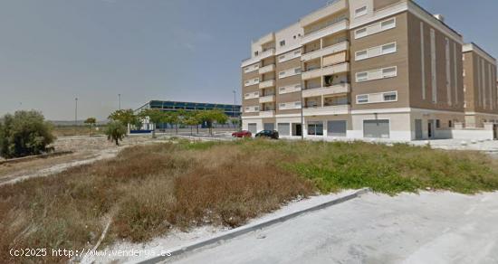 SE VENDE TERRENO EN MUY BUENA ZONA DE MONFORTE URBANO - ALICANTE