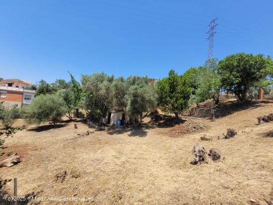 Terreno a la venta esquinero en Castellbisbal zona Santa Eugeni. - BARCELONA