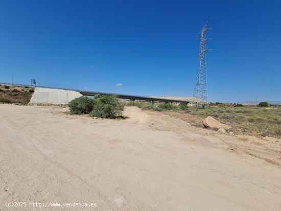  TERRENO NO URBANIZABLE - PRÓXIMO A LA UNIVERSIDAD - ALICANTE 