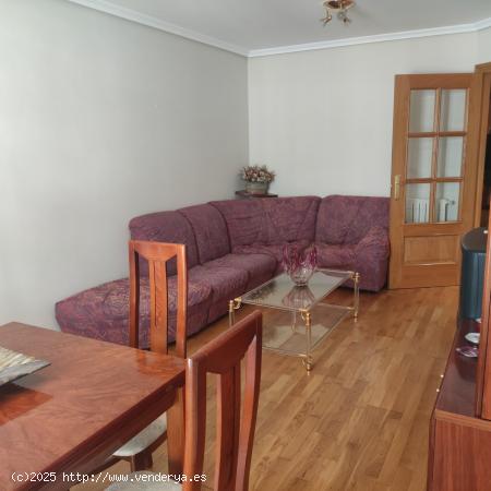 OPORTUNIDAD ,ALQUILER  DE APARTAMENTO CON PLAZA DE GARAJE EN EL CENTRO DE PONFERRADA - LEON