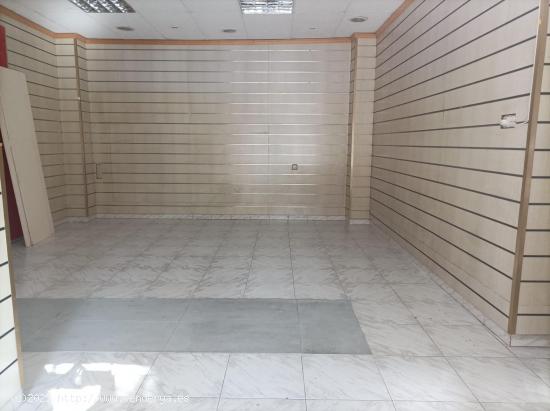 ¡¡LOCAL COMERCIAL EN EL CORAZÓN DEL ZAIDÍN!! - GRANADA