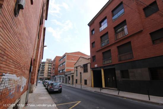 SE VENDEN PLAZAS DE APARCAMIENTO EN TERRASSA, ZONA CA N'AURELL - BARCELONA