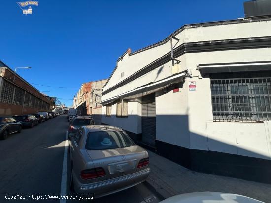 ALQUILER DE LOCAL COMERCIAL. ZONA DE GRACIA-SABADELL - BARCELONA