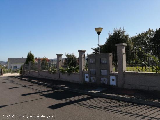 Parcela urbanizable en Montrove. - A CORUÑA