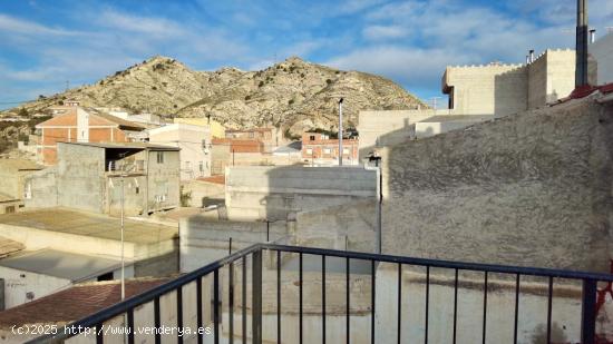 Casa independiente - MURCIA