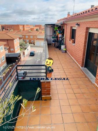  SE VENDE ÁTICO CON AMPLIA TERRAZA EN SANTA MARTA - SALAMANCA 