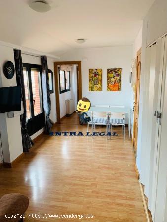 SE VENDE ÁTICO CON AMPLIA TERRAZA EN SANTA MARTA - SALAMANCA