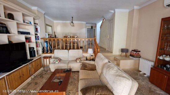  Chalet en alquiler en Alhaurín de la Torre (Málaga) 