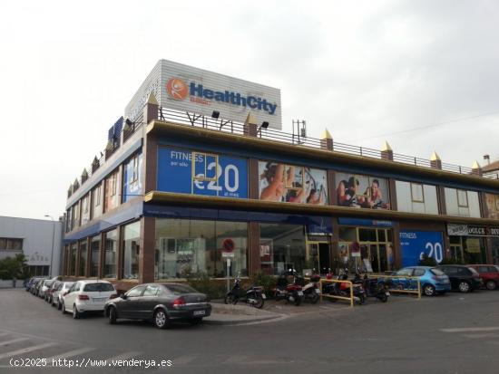  EDIFICIO COMERCIAL EN CARRETERA DE ARMILLA - GRANADA 