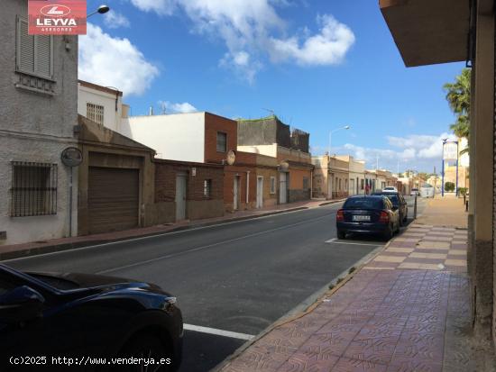  Local comercial en Avenida Principal de Puerto de Mzarron zona La ISla - MURCIA 