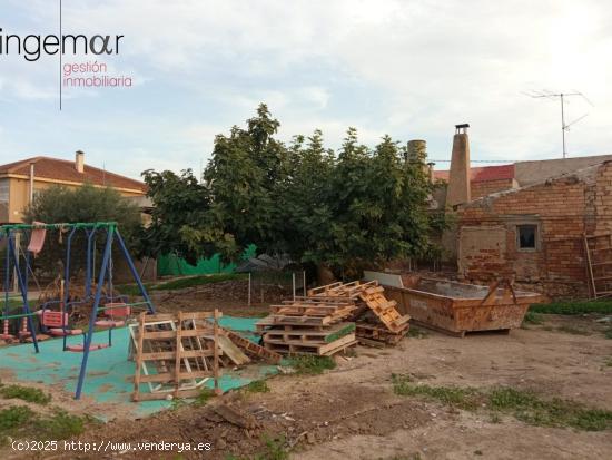 PATIÑO. PARCELA CON CASA CONSTRUIDA - MURCIA