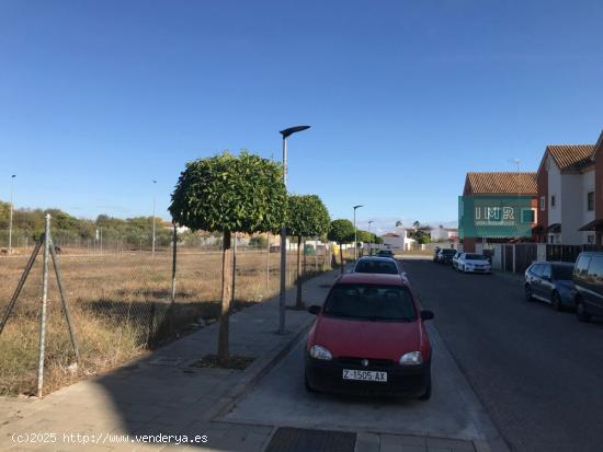 Solar para uso terciario en Benacazón. - SEVILLA