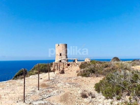 Antigua finca militar con salida al mar - BALEARES