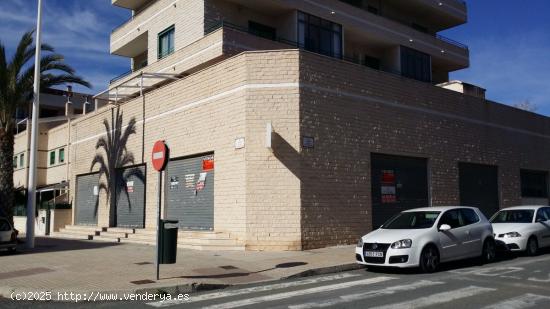  Local comercial de 374m2 ( 142m2 montados + 231 diáfans) en Elche zona Huerto de travalon - ALICANT 