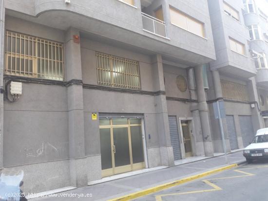  Local comercial en Elche zona Plaza Madrid, 400 m2 ( 200m2 P.Baja + 200m2 Altillo) - ALICANTE 