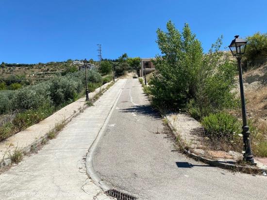 SOLARES URBANIZABLES EN MONTEFRÍO ZONA TRANQUILA E IDEAL PARA VIVIR !!!! - GRANADA