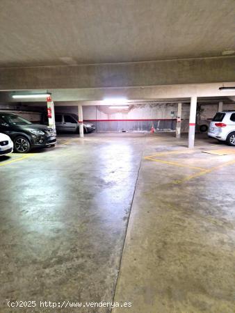 PLAZA DE PARKING EN LA CREU DE BARBERÀ - BARCELONA