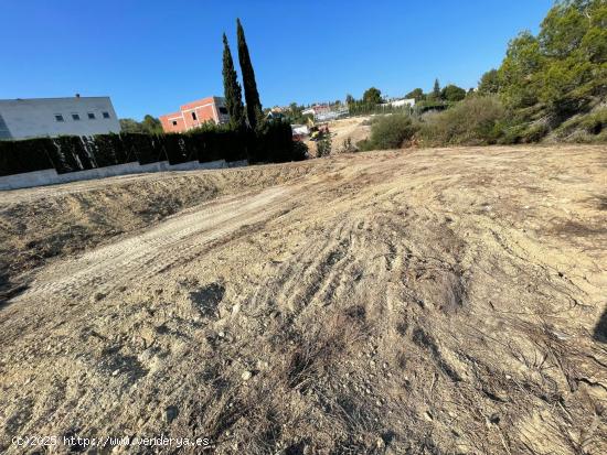 PARCELA  EN URB. LA ALCAYNA CON PROYECTO DE OBRA - MURCIA