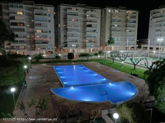  VENTA DE VIVIENDA EN URBANIZACIÓN ZONA BABEL - ALICANTE 