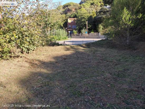 TERRENO EN VENTA DE 1005m2 EN URBANIZACIÓN SAN GENIS DE PALAFOLLS - BARCELONA