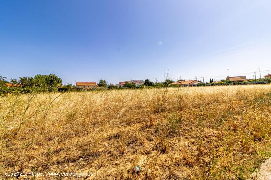 TERRENO DE 3628 M2 CON PROYECTO DE SEGREGACION A PARTIR DE 324 M2 - GUADALAJARA