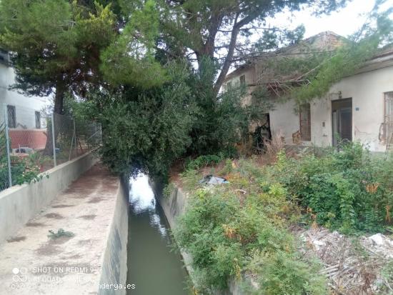  Casa con terreno en la huerta de Alquerías - MURCIA 