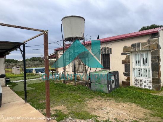 ¡SE VENDE FINCA RÚSTICA EN SIERRA DE FUENTES, ZONA POLÍGONO EL COLLADO! 🌳🏡 - CACERES