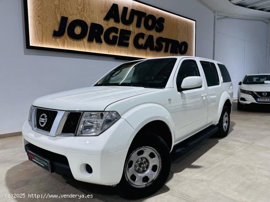 Nissan Pathfinder 2.5 DCI 174CV 7PLAZAS 4X4 - Utrera