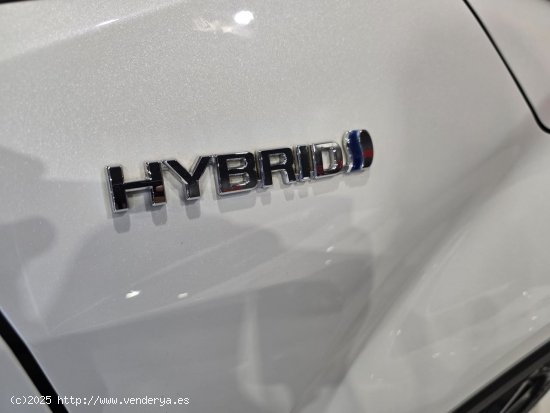 Toyota C-HR HYBRIDO 1.8 122CV GRAPHIC - 