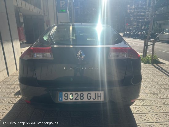 Renault Laguna Dynamique 2.0dCi 150CV - Barcelona