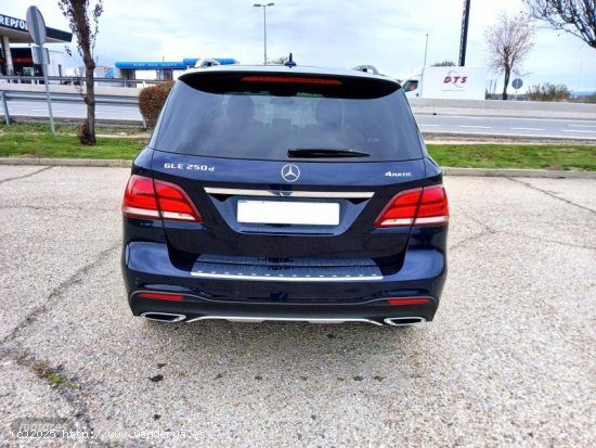 Mercedes Clase GLE 250 D 4MATIC AMG LINE de 2017 con 90.000 Km por 39.000 EUR. en Madrid