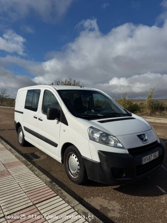 Peugeot Expert L1 2.0 hdi 120cv de 2011 con 148.270 Km por 12.000 EUR. en Badajoz