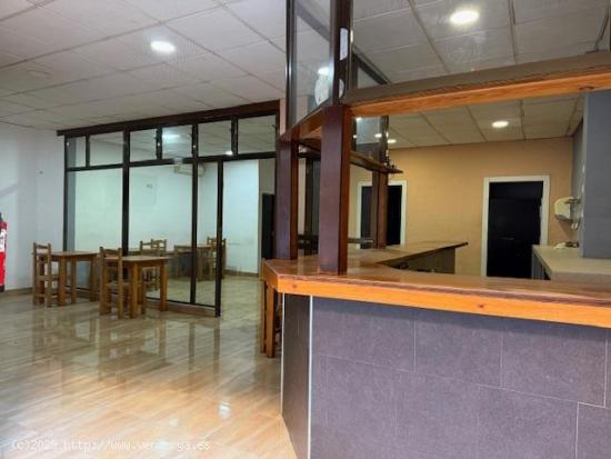  JUNTO PLAZA DE SAN JUAN ALQUILER LOCAL COMERCIAL - MURCIA 